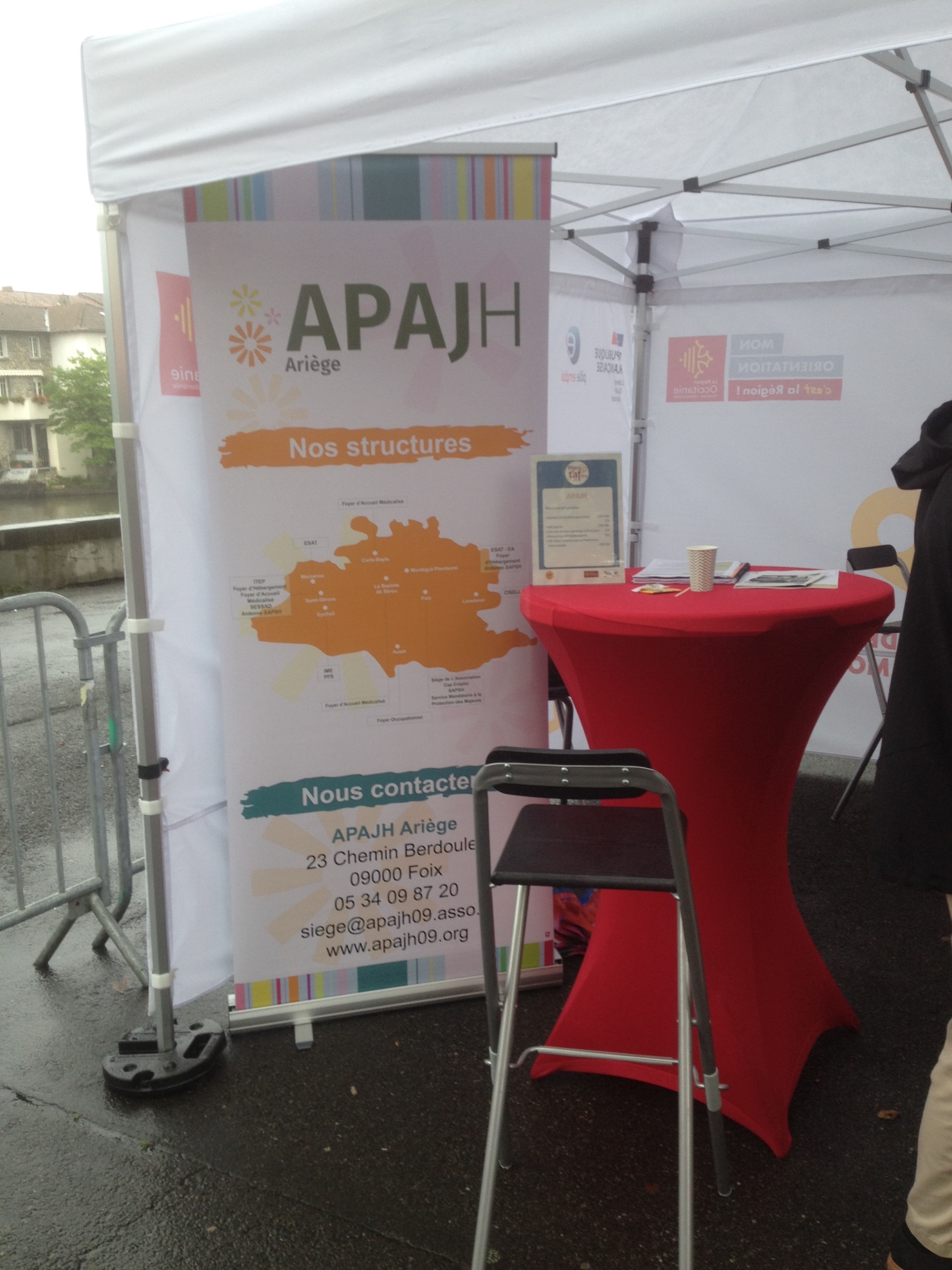 Le stand APAJH lors du TAF